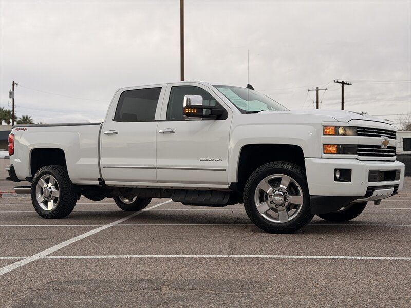 2018 Chevrolet Silverado 2500 DURAMAX DIESEL TRUCK 4WD LOW MI CHEVY 2500 DIESEL