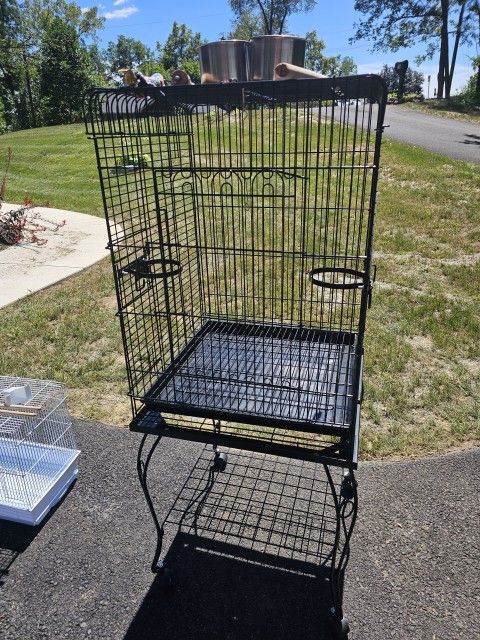 Large Bird Cage With Wheeled Stand. 