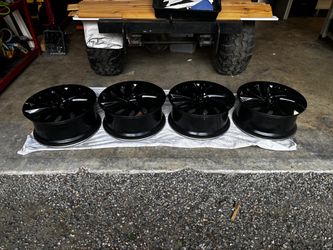 Set of Lincoln Navigator OEM Wheels