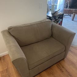 Arm Chair With Fold Out Bed Free Just Pick It Up