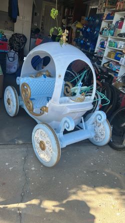 Power wheel Cinderella carriage