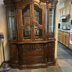 China Cabinet Hutch With Light