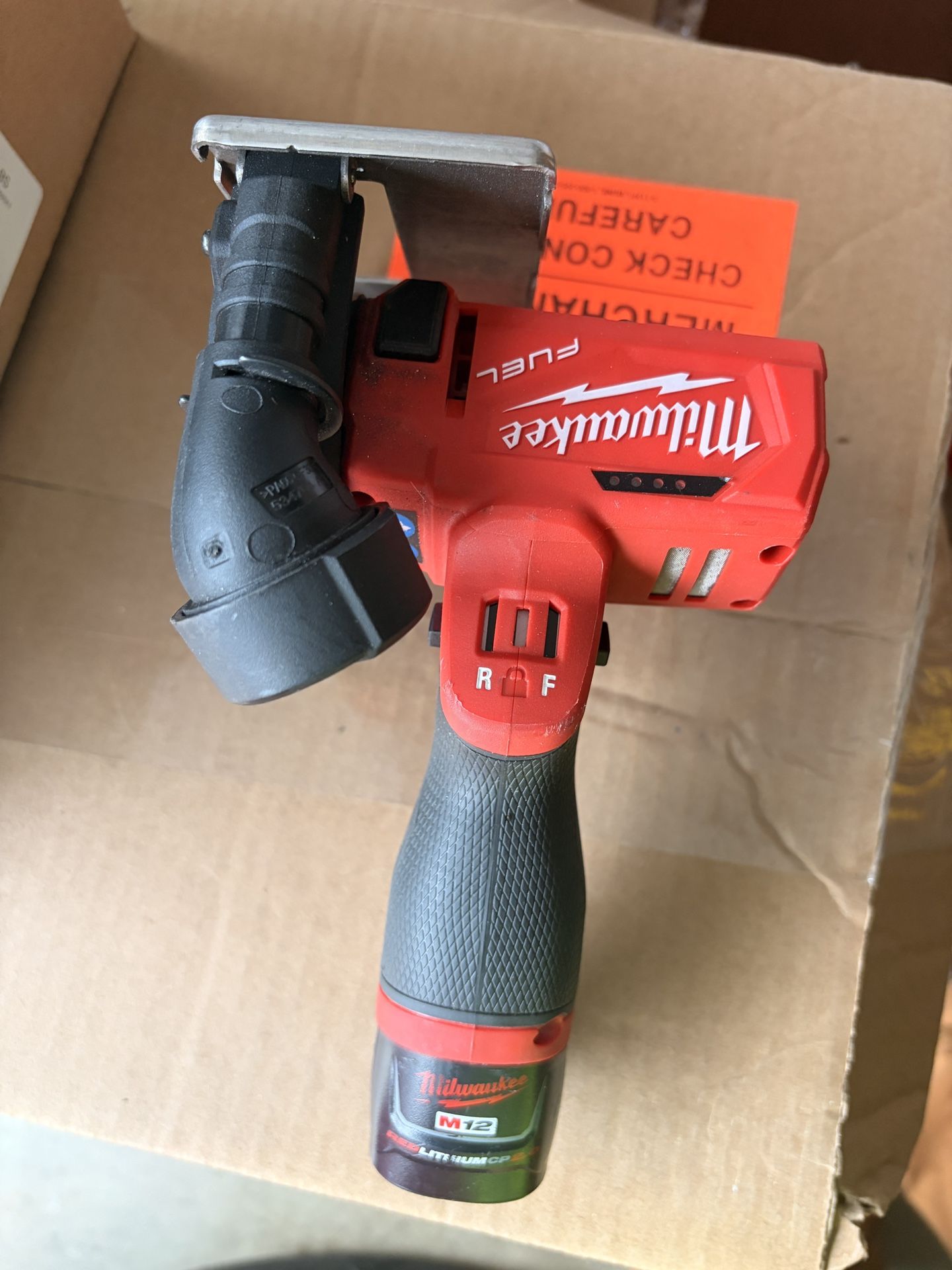 Milwaukee M12 Cutoff Tool