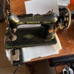 ANTIQUE COLLECTORS,My SINGER SEWING MACHINE 1931 Model 