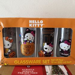 HELLO KITTY GLASS SET