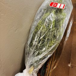 bundle of artificial greenery branches 