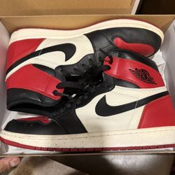Size 12 Bred Toe Jordan 1’s