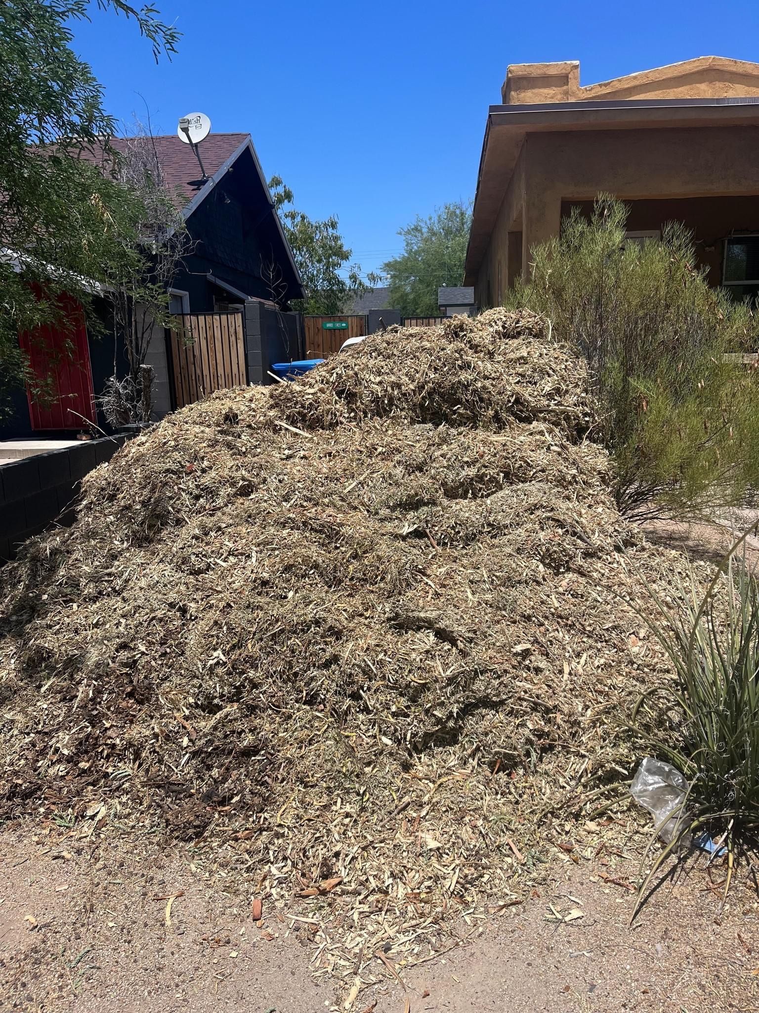 FREE MULCH for Sale in Phoenix, AZ OfferUp