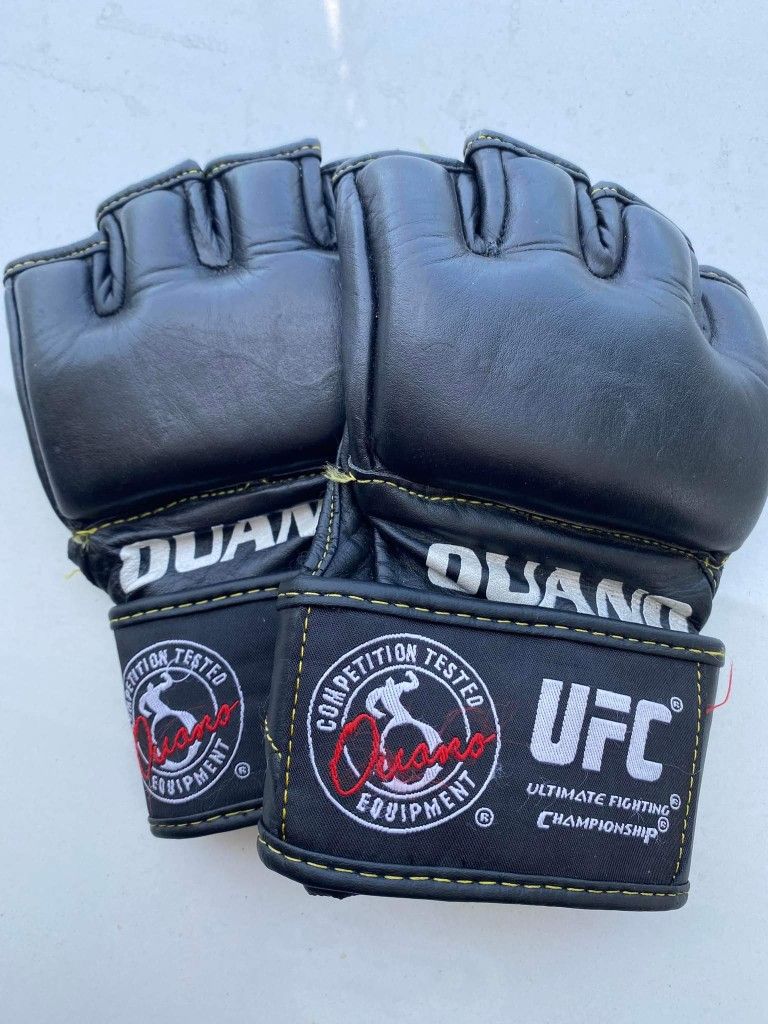 UFC Vintage Ouano MMA gloves SMALL