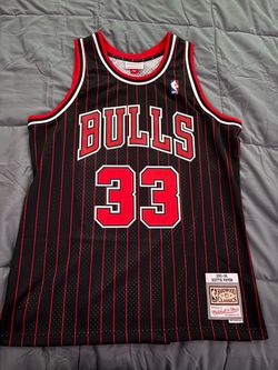 Mitchell & ness Bulls jersey size large