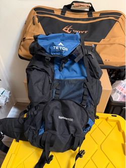 65 L Backpacking Backpack