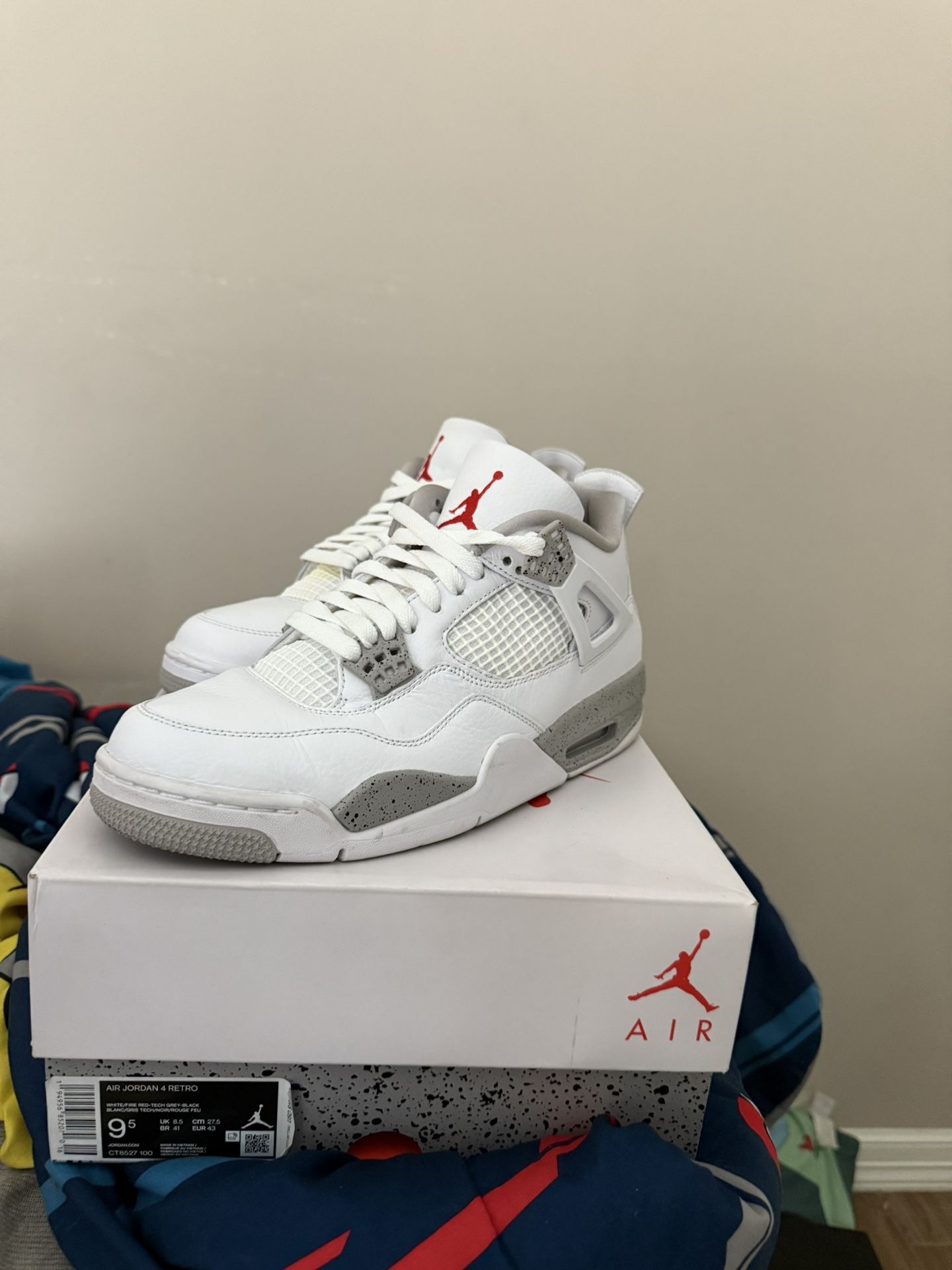 Jordan Retro 4 Oreo Size 9.5