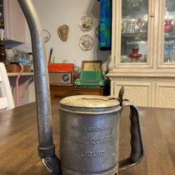 Swing Spout Vintage Oil Can 1 Qt 