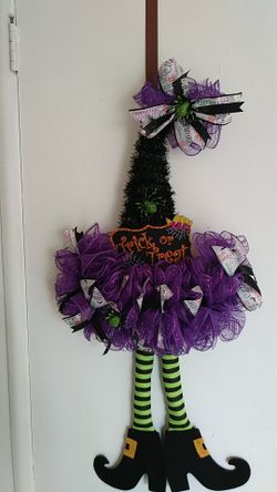 Custom and handcrafted artistic holiday wreath