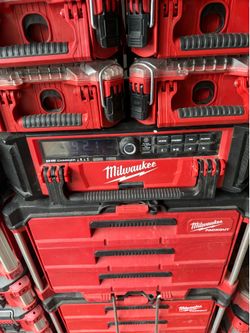 Milwaukee M18 Radio