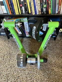 Kinetic Road Machine Control Smart indoor bike trainer