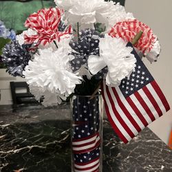 Nice Red, White And Blue Artificial Flowers With Glass Vase And Ribbon 