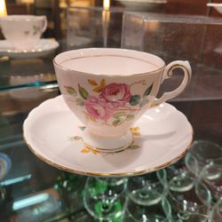 Vintage Tuscan Fine English Bone China Tea Cup and Saucer 909811C