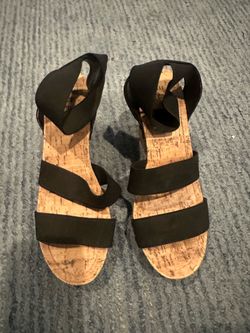 SPRIT WEDGES LIKE NEW