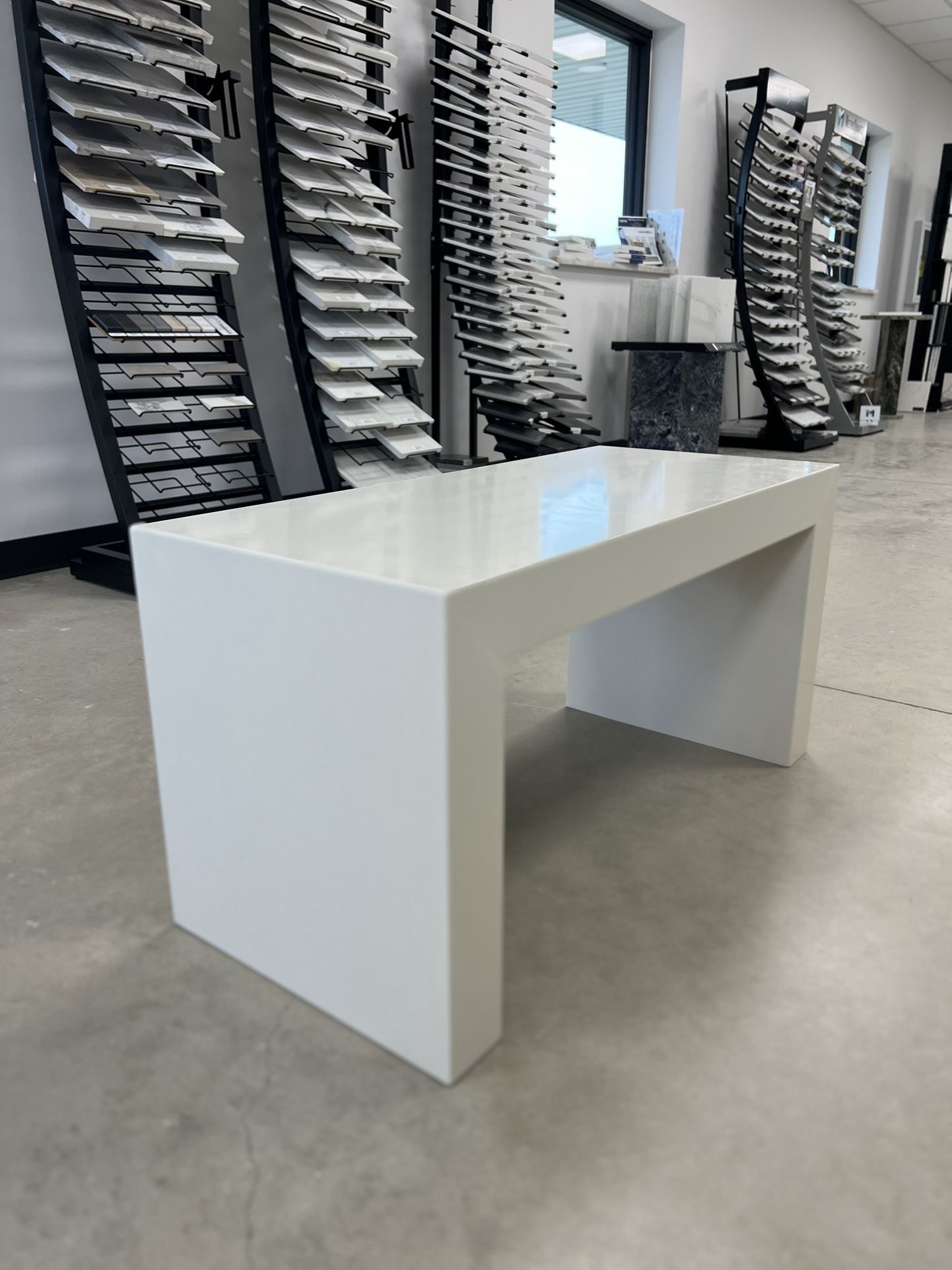 Modern Minimalist Quartz Coffee Table / Bench