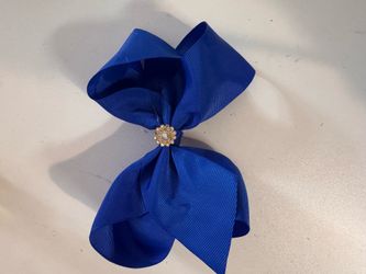 Beautiful 6cm Bow with Rhinestone and Pearl Center
