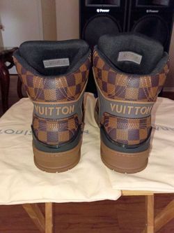 Men size 10 Louis Vuitton brown/black