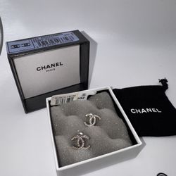 CHANEL CC Logo Crystal Earrings - Silver