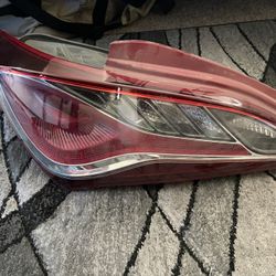 2013 Hyundai Genesis 