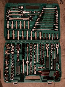 151-Piece Tool Set
