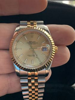 36 MM WATCH GOLD STAINLESS