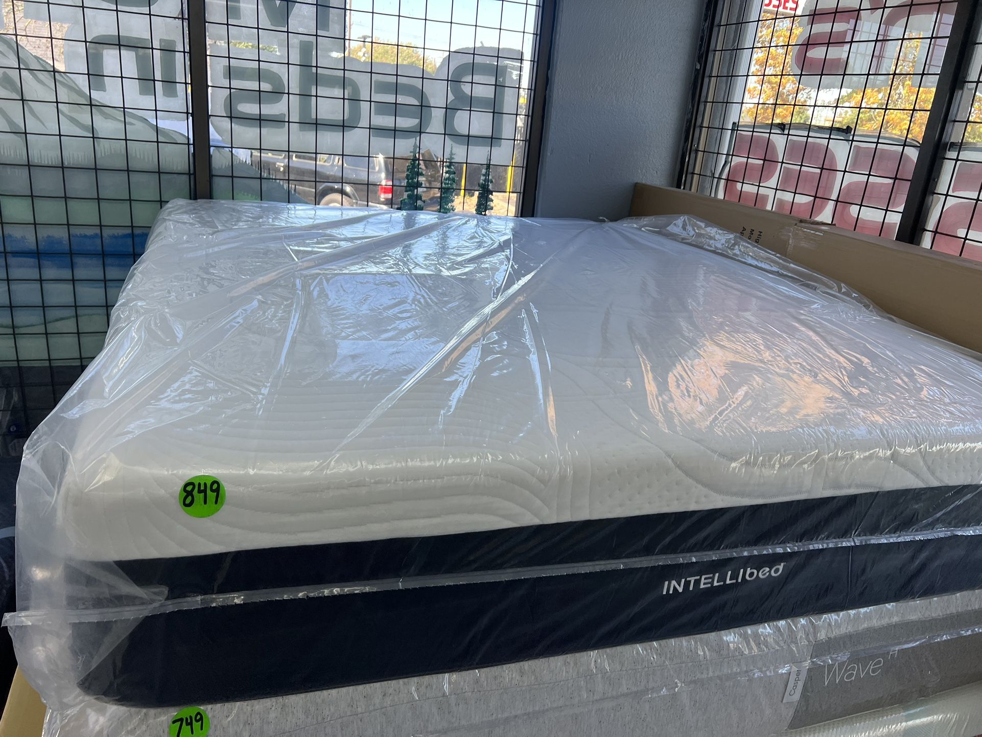 CALIFORNIA KING SIZE INTELLIBED MATTRESS & BOX SPRINGS BED SET