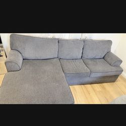 Modern Gray Sectional w/ Chaise – Clean, No Damage