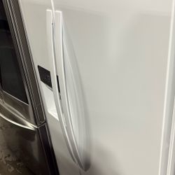 Whirlpool 33” Wide Side By Side Refrigerator 