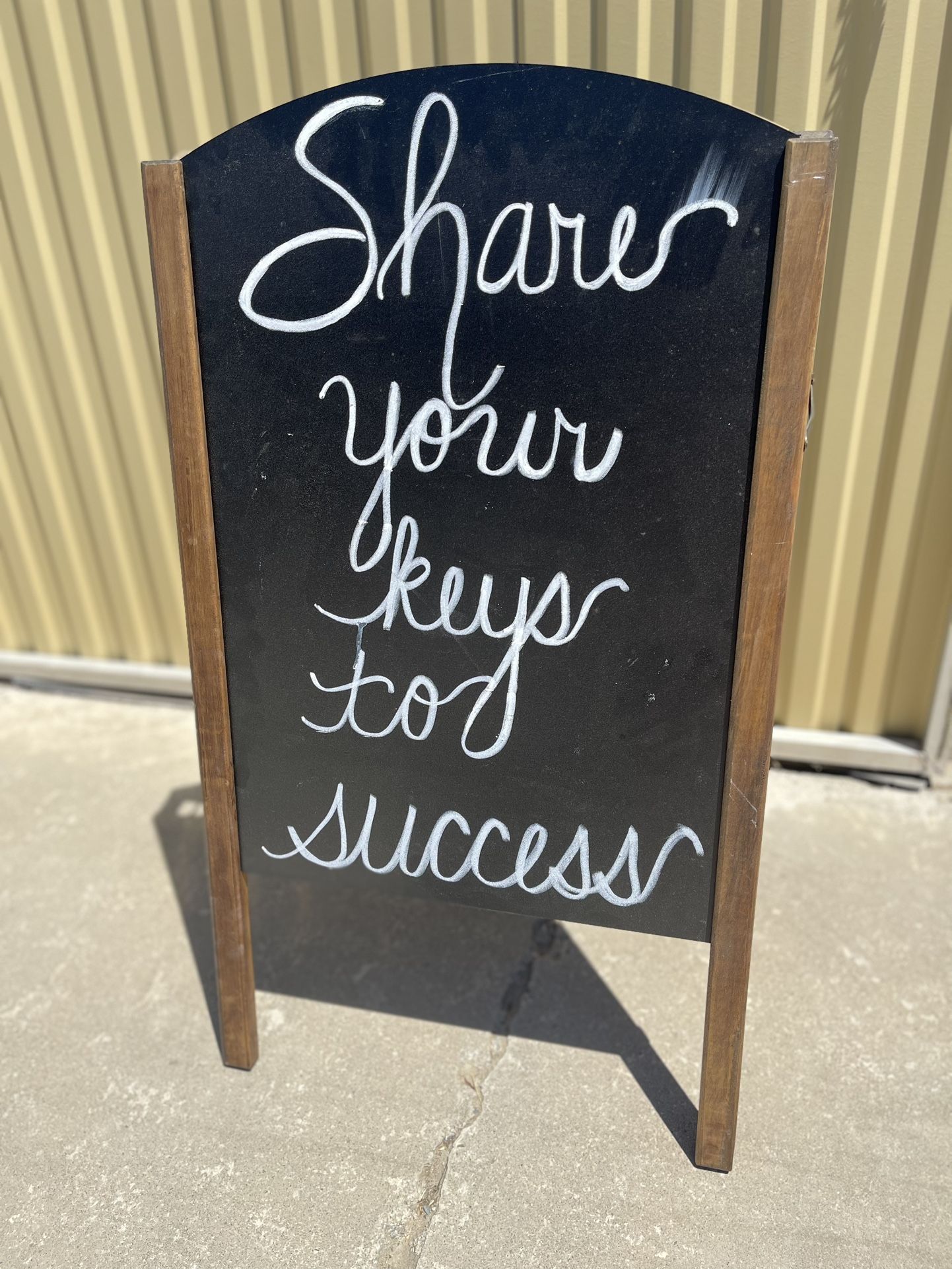 Chalk Board Easel 