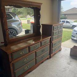 Broyhill Bedroom Set