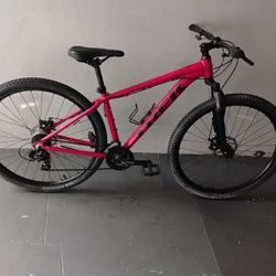 BICYCLE TREK 21 SPEED SIZE 29 BRAND NEW 