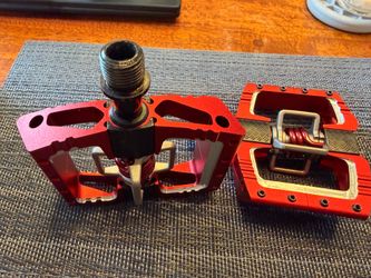 Crank Brothers Mallet Dh pedals