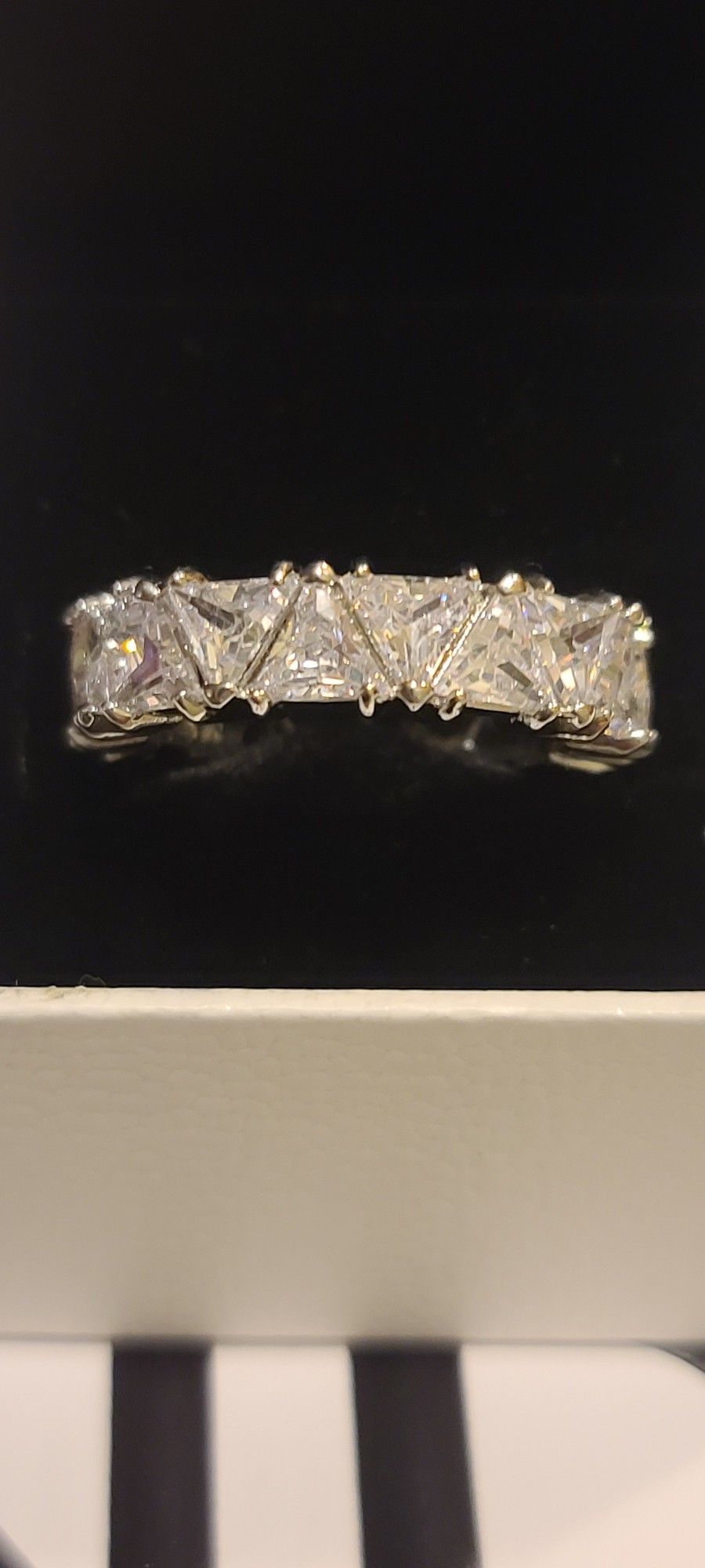 925 Silver Ring Size 8..