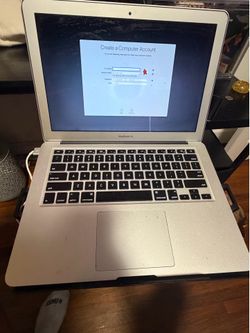 Apple MacBook Air 13in (2011) Silver 1.7GHz 4GB 128GB SSD Wi-Fi