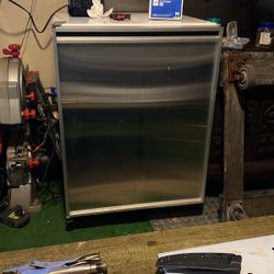 Sub Zero Undercouter Cooler/freezer with  ice machine