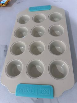 IKO Crema Collection 12-Cup Muffin & Cupcake Pan