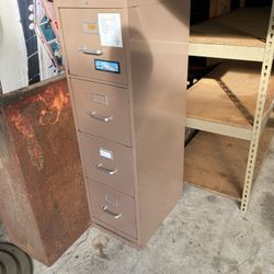 Great New Condition Flie Cabinets 