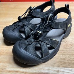 Men’s Size 8 Keen Waterproof Sandals