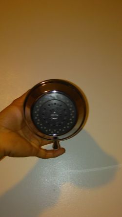 Delta showerhead