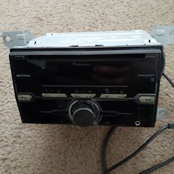 PIONEER AFTERMARKET RADIO 