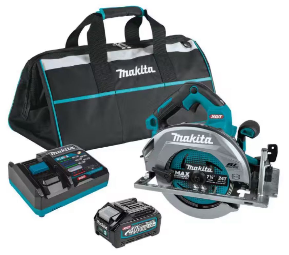 Makita GSH01M1 7 1/4 in Circular Saw Kit- charger, battery and bag!