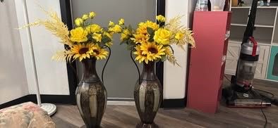 🌻✨ MATCHING FLORAL ARRANGEMENTS – SET OF 2 – $60 OBO! ✨🌻
