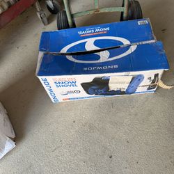 Snowjoe Cordless Snow Shovel