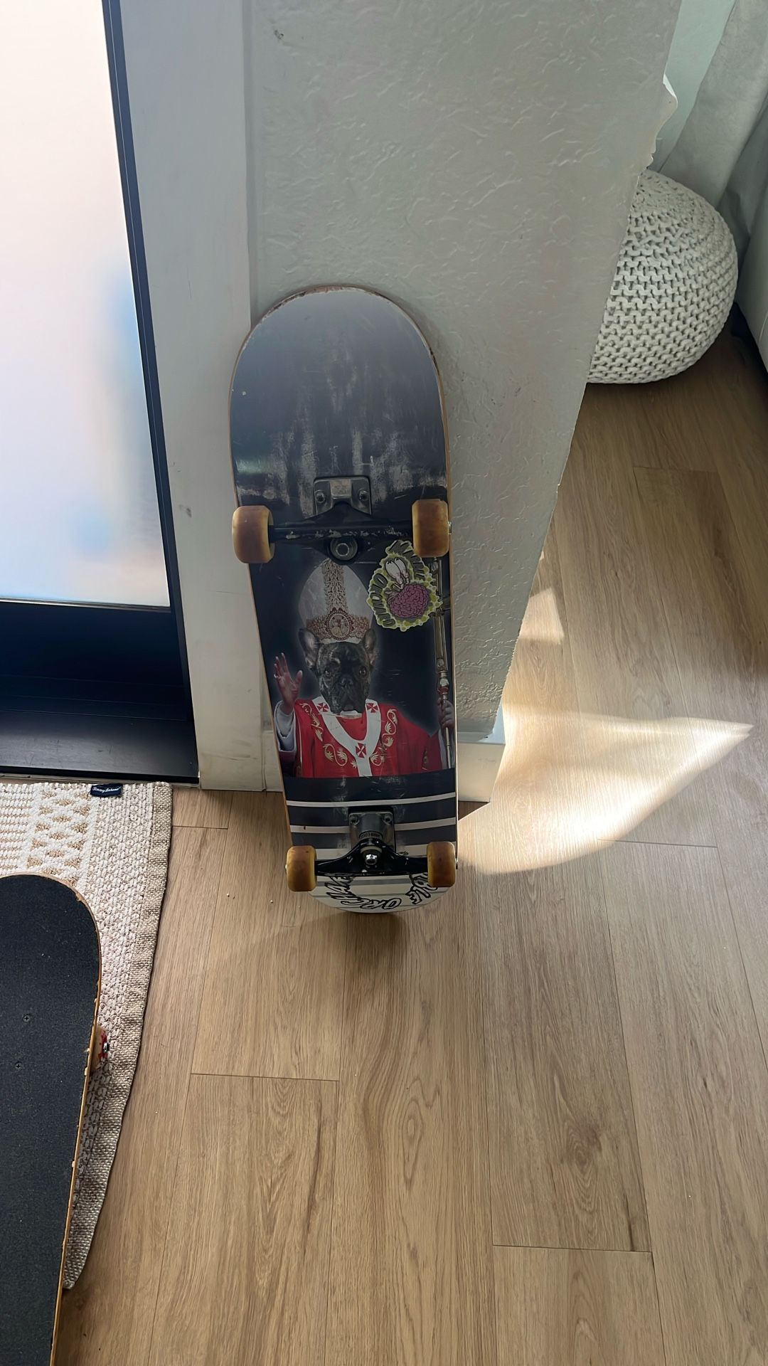 Size “8.5” Skateboard With Dog On It