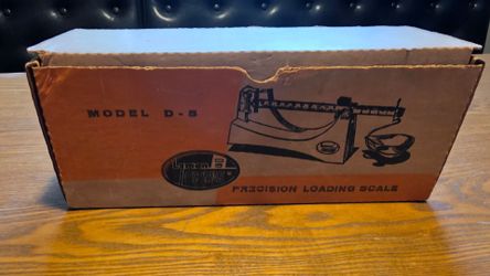 Model D-5 Precision Loading Scale